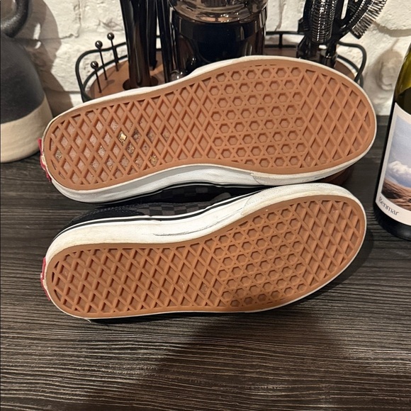 Vans kids Black and White Lace-Up Sneakers - Picture 7 of 8